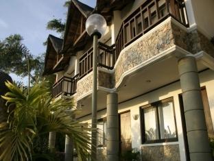 Crystal Blue Resort Batangas Exterior photo